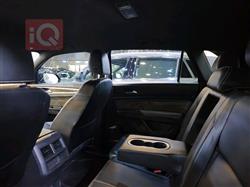 ڤۆڵکسواگن ئەتڵەس کرۆس سپۆرت